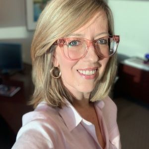 Meet your Posher, Alisa